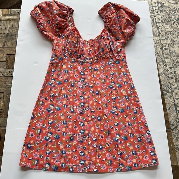 WAYF Red Floral Ditsy Print Puff Sleeve Milkmaid Mini Dress Medium - Picture 8 of 10